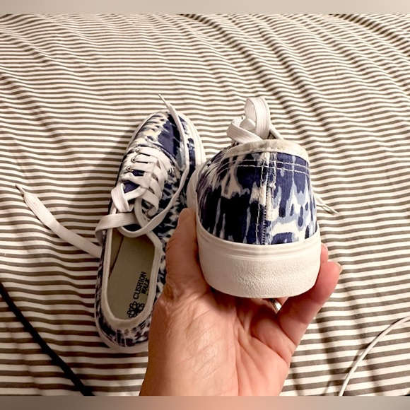 CUSHION WALK BY AVON SIZE 7  BLUE ANE WHITE DIE-DYE SNEAKERS,X-TRA CUSHIONY - Picture 4 of 7